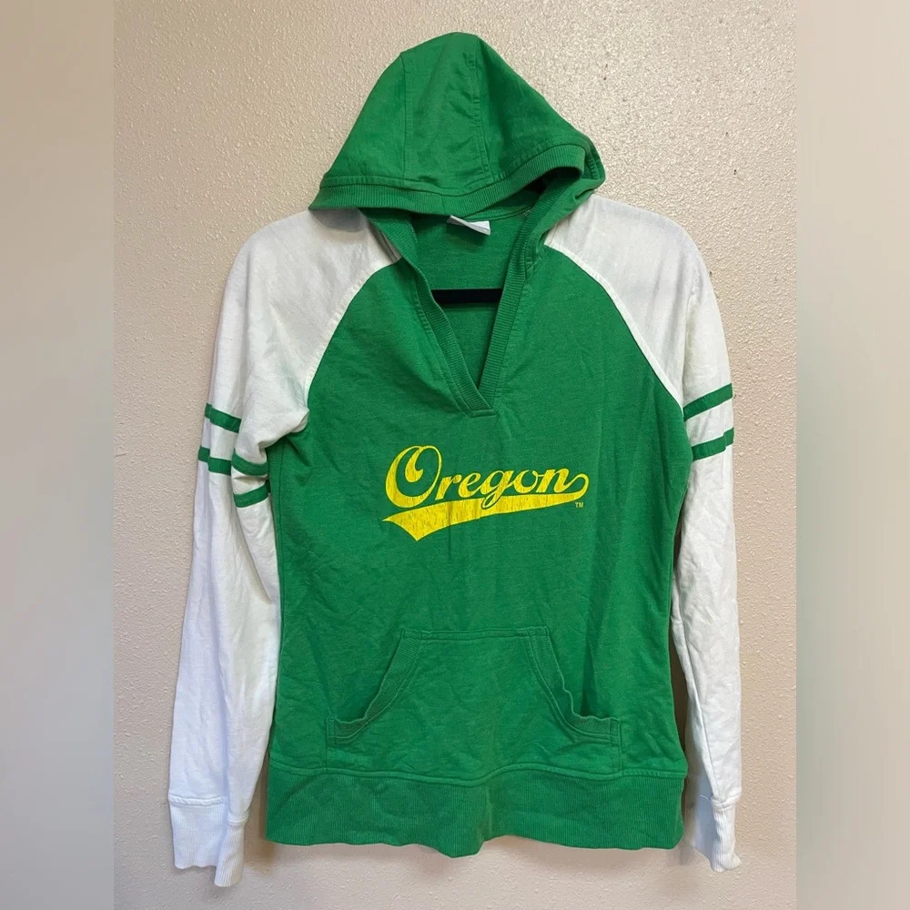 COLUMBIA SPORTSWEAR Women’s Oregon Ducks Hooded Long Sleeved Shirt